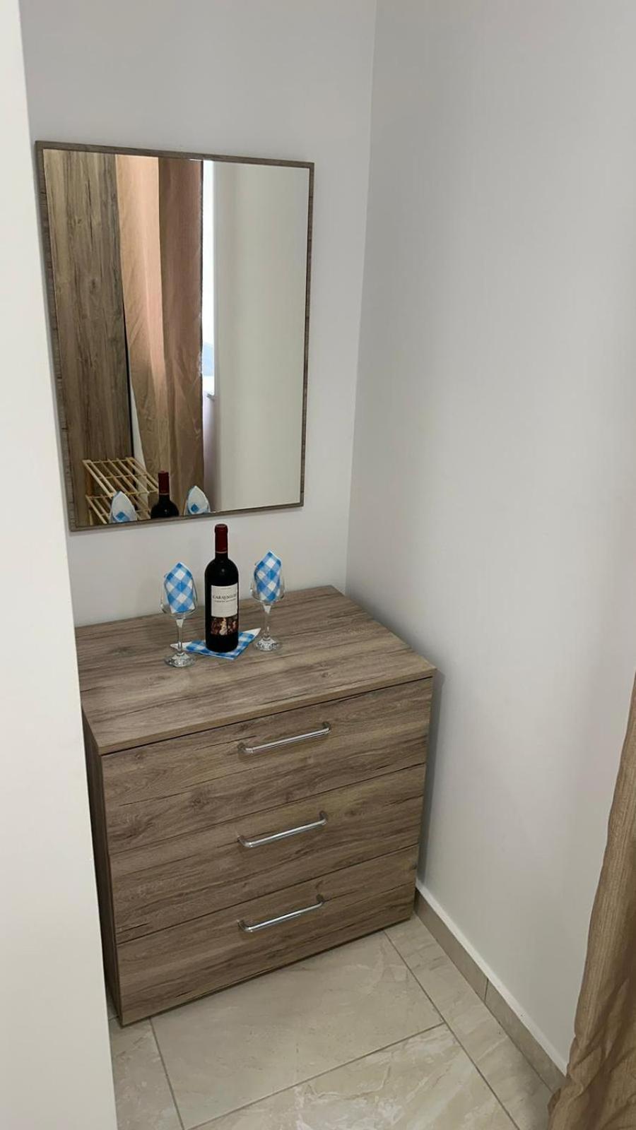 Your Elegant Home Away From Home Shared Apartment Only With Host Żebbuġ Buitenkant foto